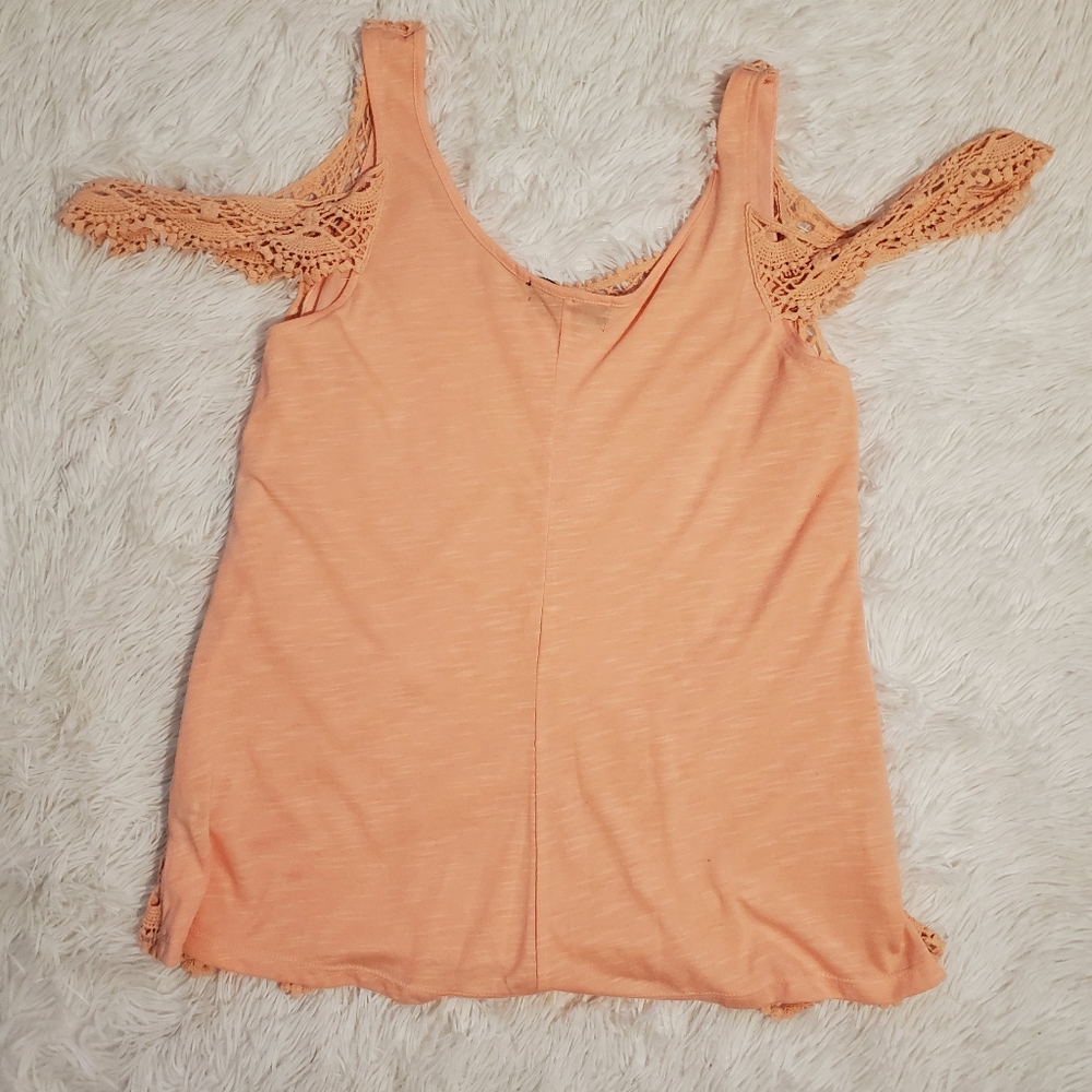 Peach top - Picture 2 of 3
